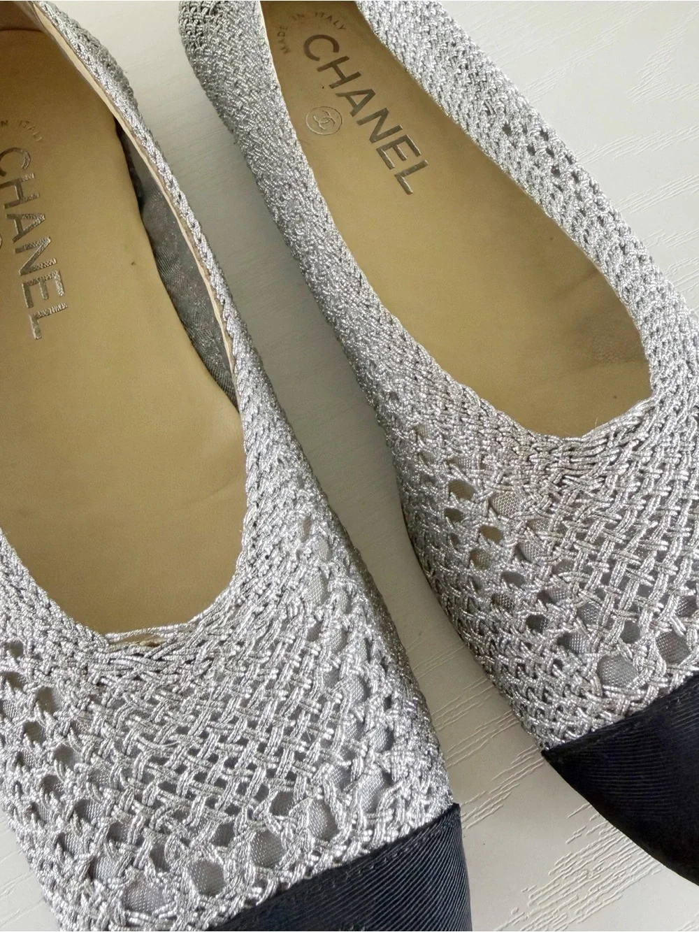Chanel Metallic Silver Woven PVC Ballet Flats Black CC Cap Toe EU 38.5 US 8.5